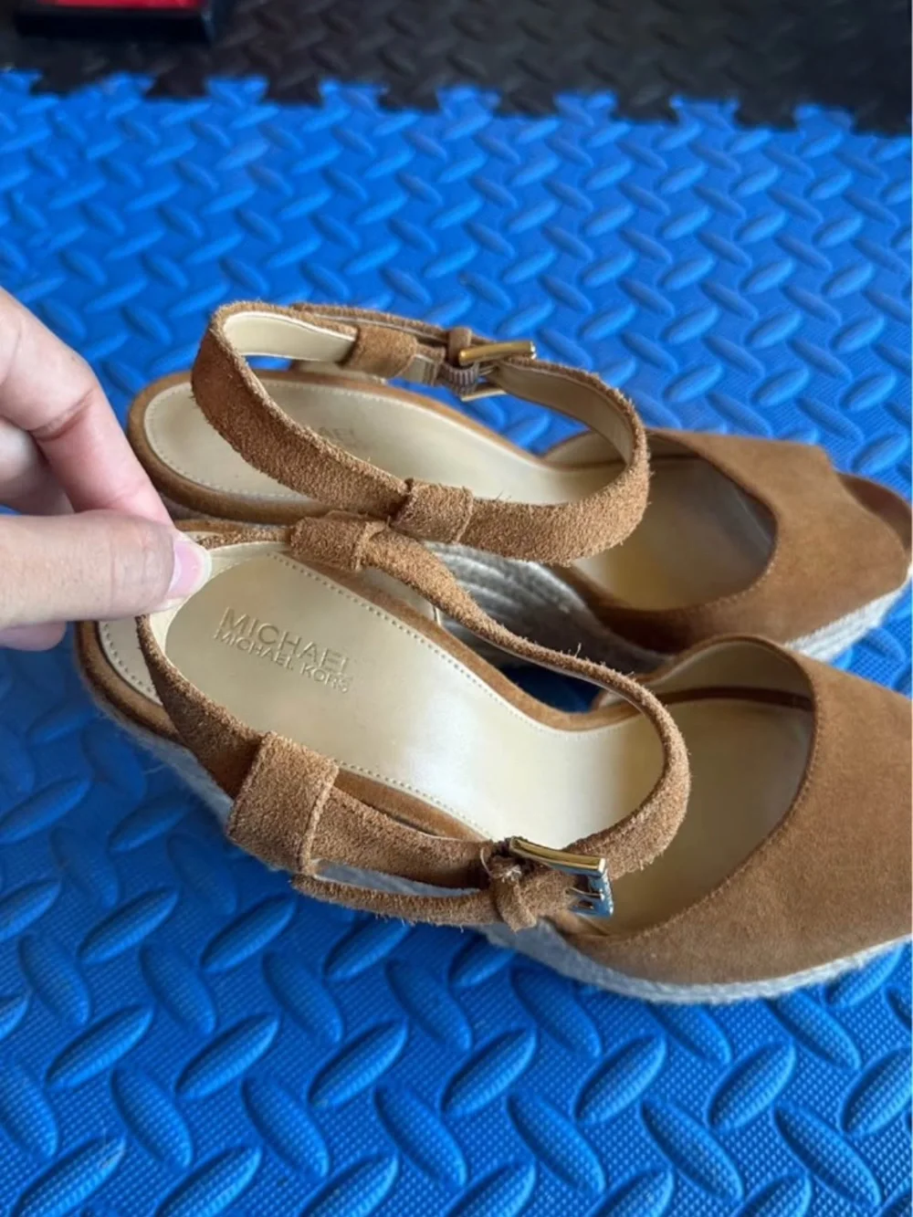 MK wedge